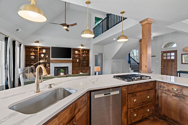 1659 Zion Hill Loop, Weatherford, TX 76088