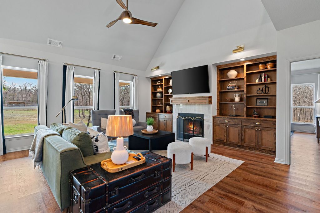 1659 Zion Hill Loop, Weatherford, TX 76088