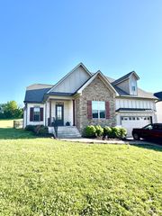 253 Hutch Ct, Gallatin, TN 37066