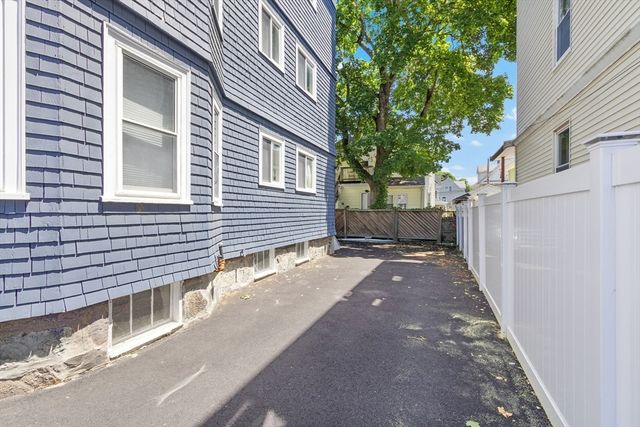 45-47 Montfern Ave 2, Boston, MA 02135