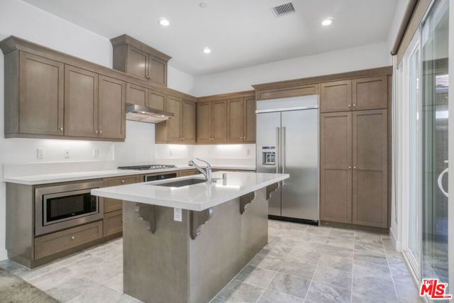 20705 W Chestnut Circle, Porter Ranch (los Angeles), CA 91326