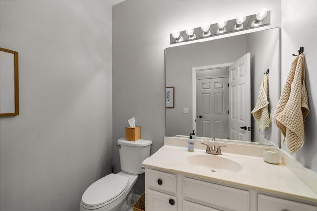 2406 133rd Street, Urbandale, IA 50323