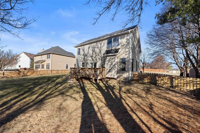 2406 133rd Street, Urbandale, IA 50323