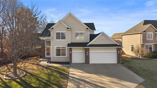 2406 133rd Street, Urbandale, IA 50323