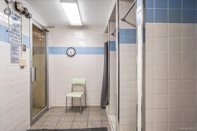 17-85 215th Street 14D, Bayside, NY 11360