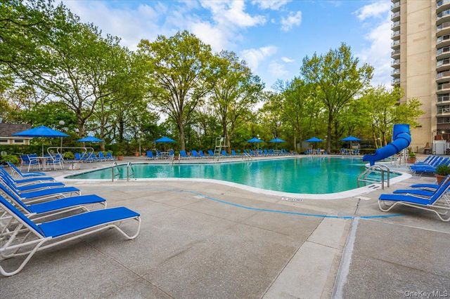 17-85 215th Street 14D, Bayside, NY 11360