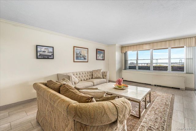 17-85 215th Street 14D, Bayside, NY 11360
