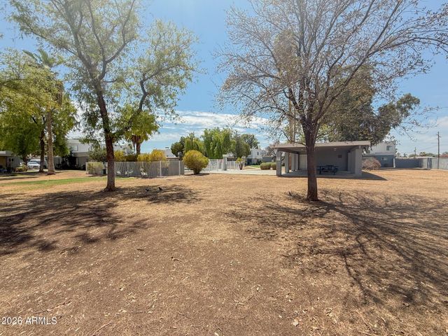2625 W OCOTILLO Road 2, Phoenix, AZ 85017