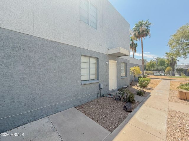 2625 W OCOTILLO Road 2, Phoenix, AZ 85017