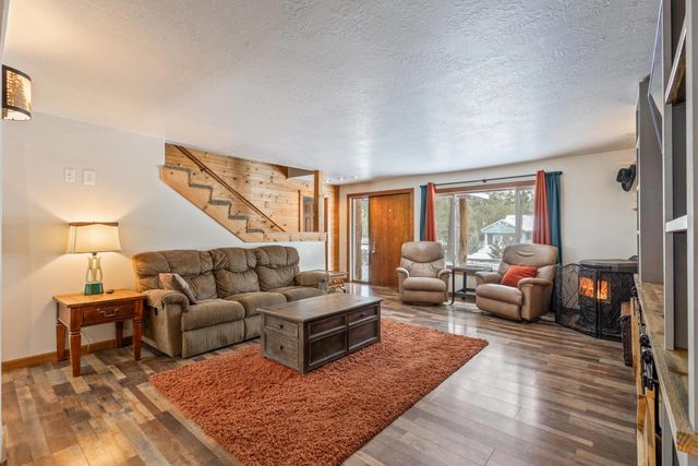 52531 Lost Ponderosa Road, La Pine, OR 97739