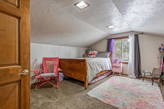 52531 Lost Ponderosa Road, La Pine, OR 97739