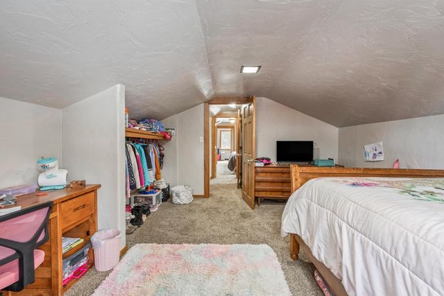52531 Lost Ponderosa Road, La Pine, OR 97739
