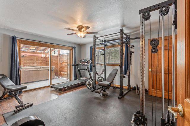 52531 Lost Ponderosa Road, La Pine, OR 97739