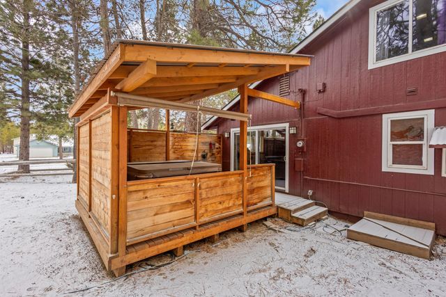 52531 Lost Ponderosa Road, La Pine, OR 97739