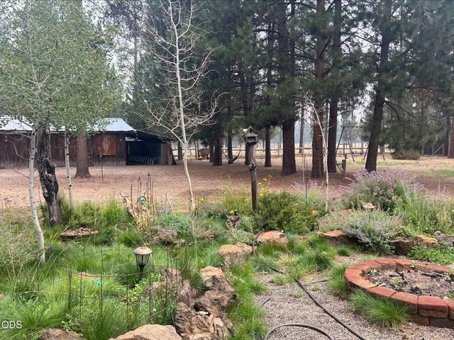 52531 Lost Ponderosa Road, La Pine, OR 97739