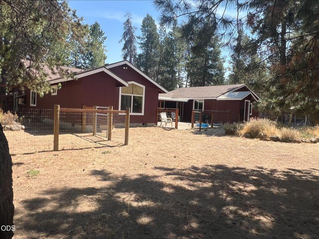 52531 Lost Ponderosa Road, La Pine, OR 97739