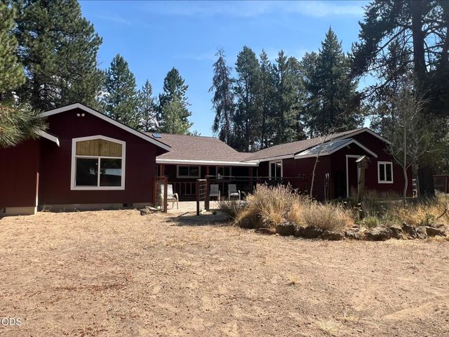 52531 Lost Ponderosa Road, La Pine, OR 97739