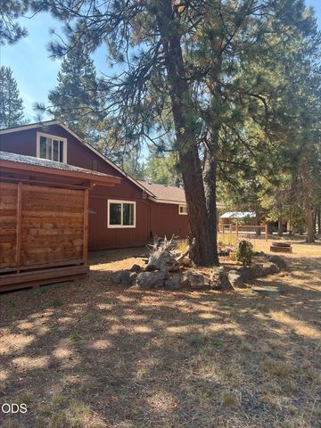 52531 Lost Ponderosa Road, La Pine, OR 97739