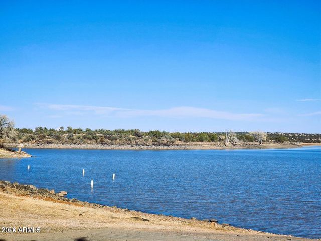 1975 N VILLAGE Drive, Show Low, AZ 85901