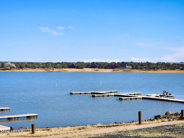 1975 N VILLAGE Drive, Show Low, AZ 85901