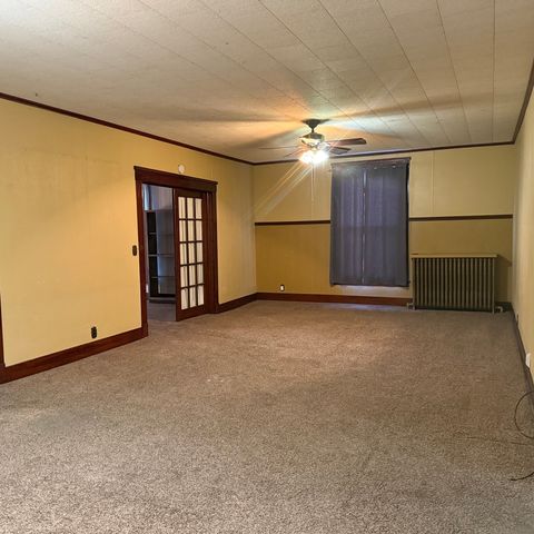 811 N Market Street, Marion, IL 62959