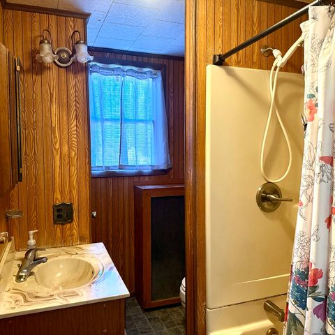 811 N Market Street, Marion, IL 62959