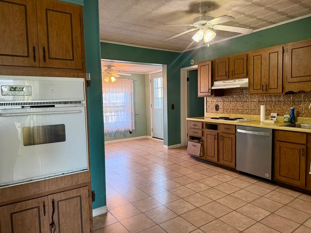 811 N Market Street, Marion, IL 62959