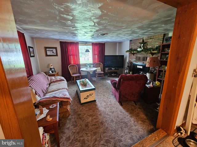 112 N FREDERICK AVE, Ridgeley, WV 26753
