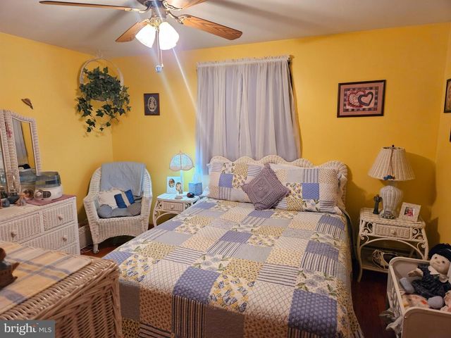 112 N FREDERICK AVE, Ridgeley, WV 26753
