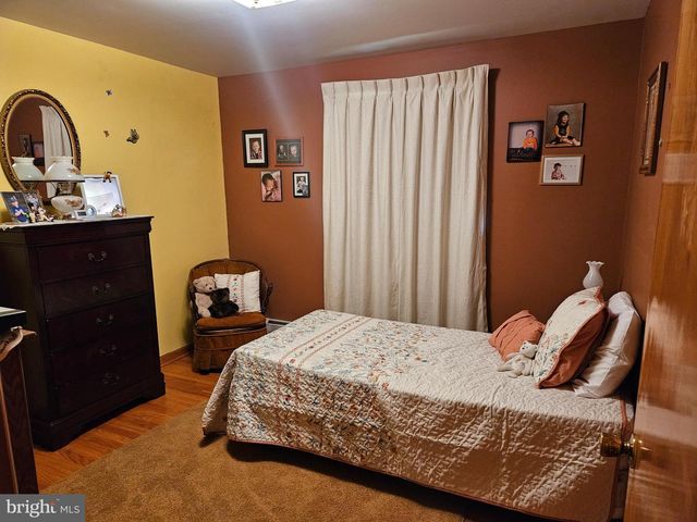 112 N FREDERICK AVE, Ridgeley, WV 26753