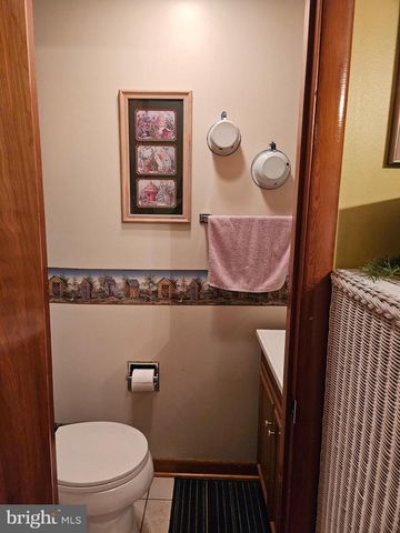 112 N FREDERICK AVE, Ridgeley, WV 26753