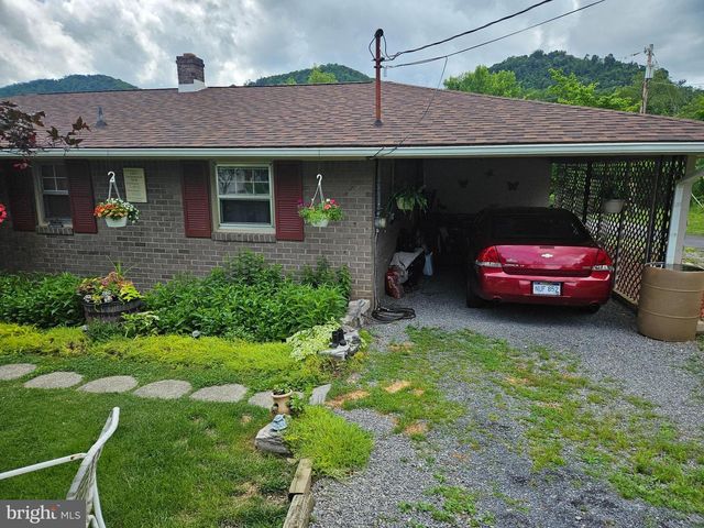 112 N FREDERICK AVE, Ridgeley, WV 26753
