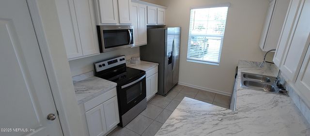 525 BIG TREE Way, Orange Park, FL 32065