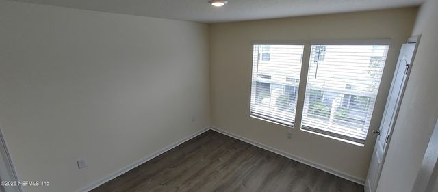 525 BIG TREE Way, Orange Park, FL 32065