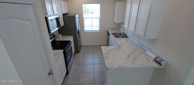 525 BIG TREE Way, Orange Park, FL 32065