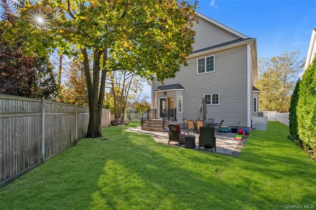 115 Lincoln Avenue, Rockville Centre, NY 11570