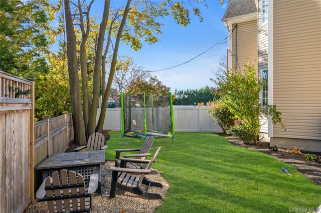 115 Lincoln Avenue, Rockville Centre, NY 11570