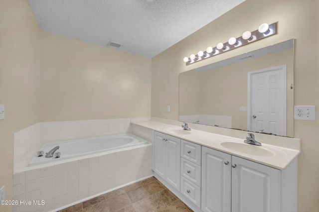 4102 Breezewood Drive Apt 101, Wilmington, NC 28412