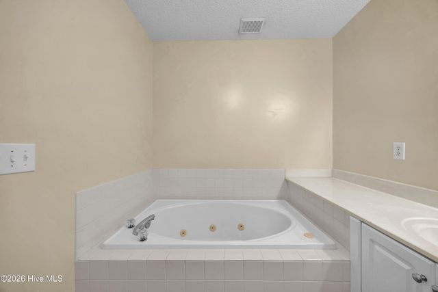 4102 Breezewood Drive Apt 101, Wilmington, NC 28412