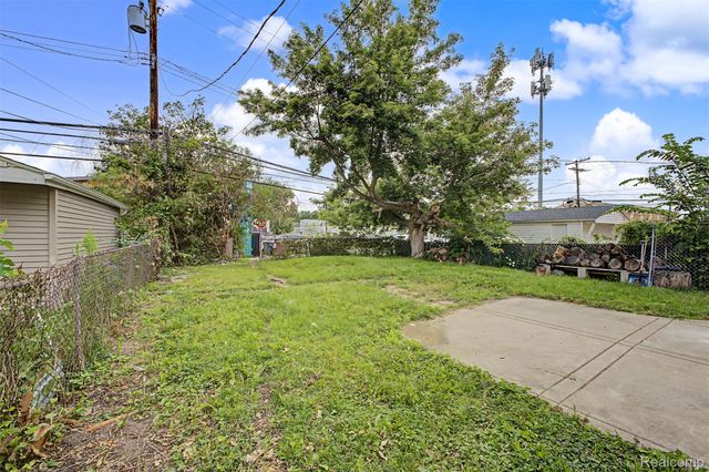 3231 McDowell Street, Ferndale, MI 48220