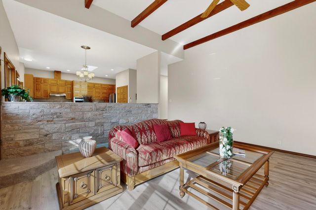 734 Fairway Loop SE, Rio Rancho, NM 87124