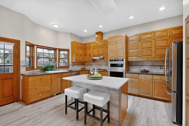 734 Fairway Loop SE, Rio Rancho, NM 87124