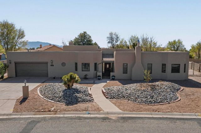 734 Fairway Loop SE, Rio Rancho, NM 87124