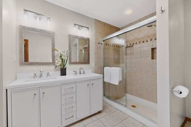 734 Fairway Loop SE, Rio Rancho, NM 87124