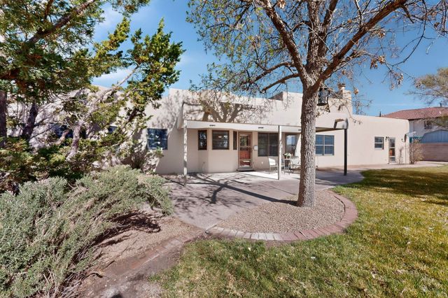 734 Fairway Loop SE, Rio Rancho, NM 87124