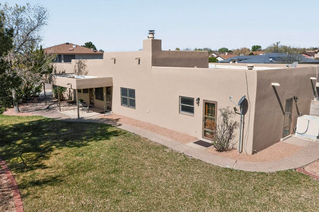 734 Fairway Loop SE, Rio Rancho, NM 87124
