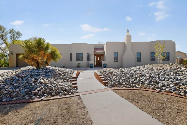 734 Fairway Loop SE, Rio Rancho, NM 87124