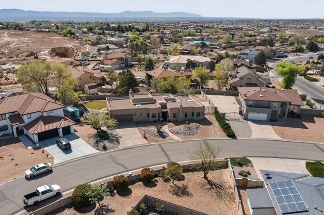 734 Fairway Loop SE, Rio Rancho, NM 87124