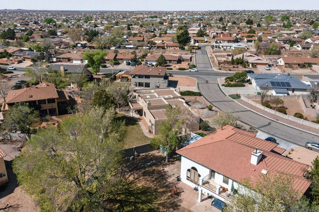 734 Fairway Loop SE, Rio Rancho, NM 87124