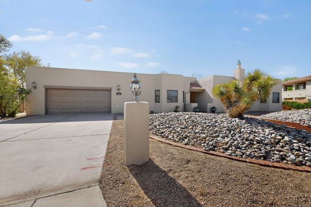 734 Fairway Loop SE, Rio Rancho, NM 87124